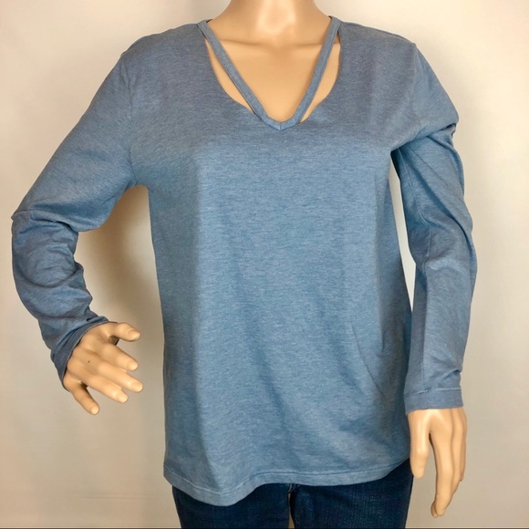 REEBOK Cotton Split Back Long Sleeve Shirt - Picture 2 of 8